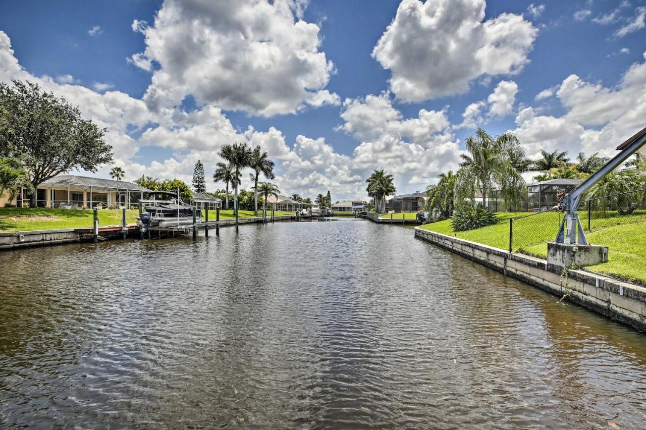 Canal-Front Oasis With Dock And Kayaks In Cape Coral! Екстер'єр фото